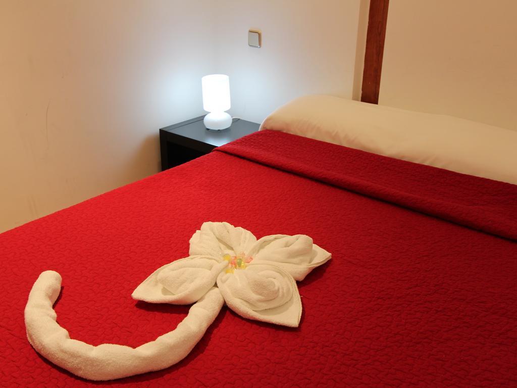 Apartamentos Good Stay Prado Madrid Room photo