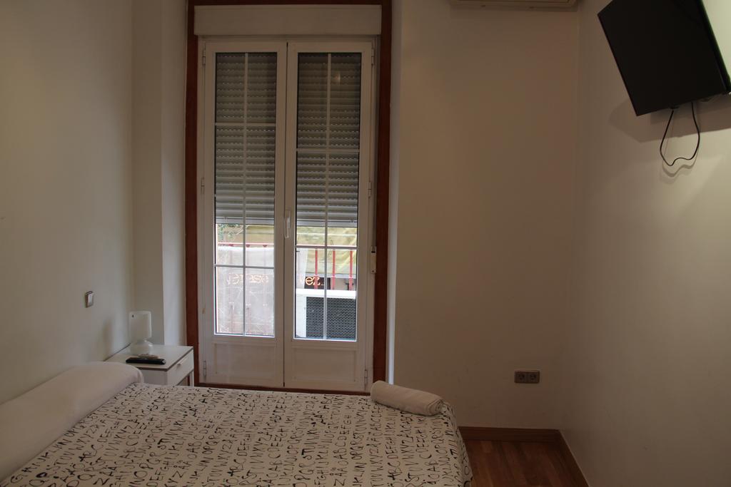Apartamentos Good Stay Prado Madrid Room photo