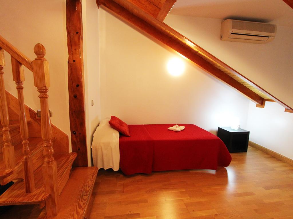 Apartamentos Good Stay Prado Madrid Room photo