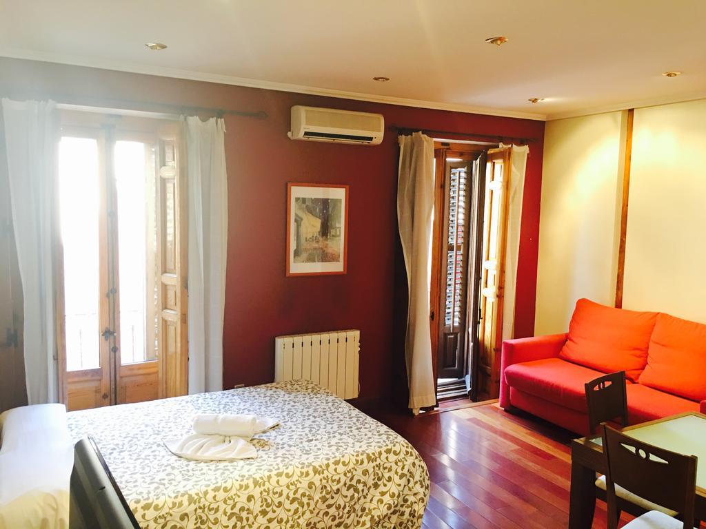 Apartamentos Good Stay Prado Madrid Exterior photo
