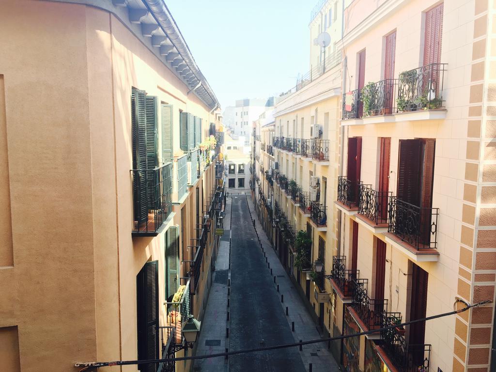Apartamentos Good Stay Prado Madrid Exterior photo