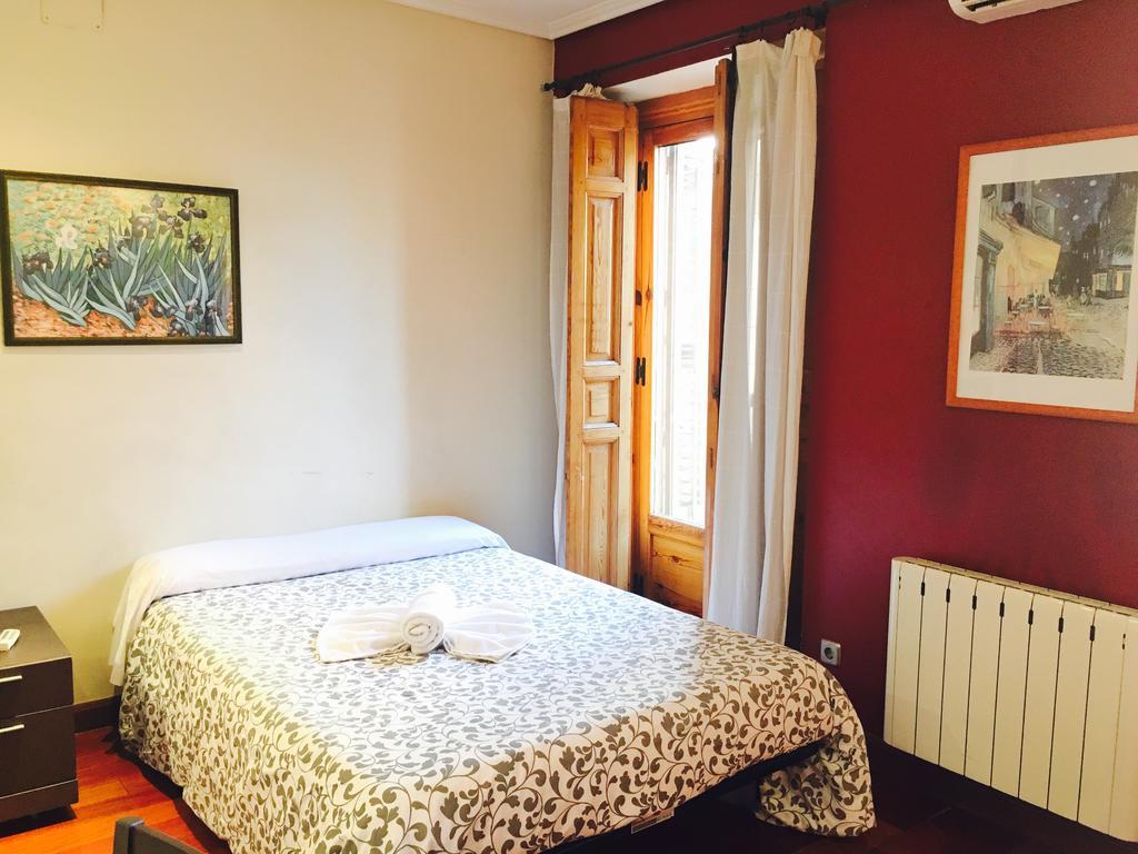 Apartamentos Good Stay Prado Madrid Exterior photo