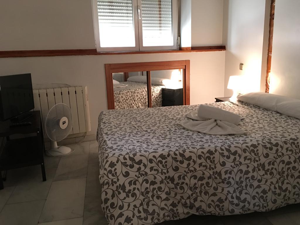 Apartamentos Good Stay Prado Madrid Exterior photo
