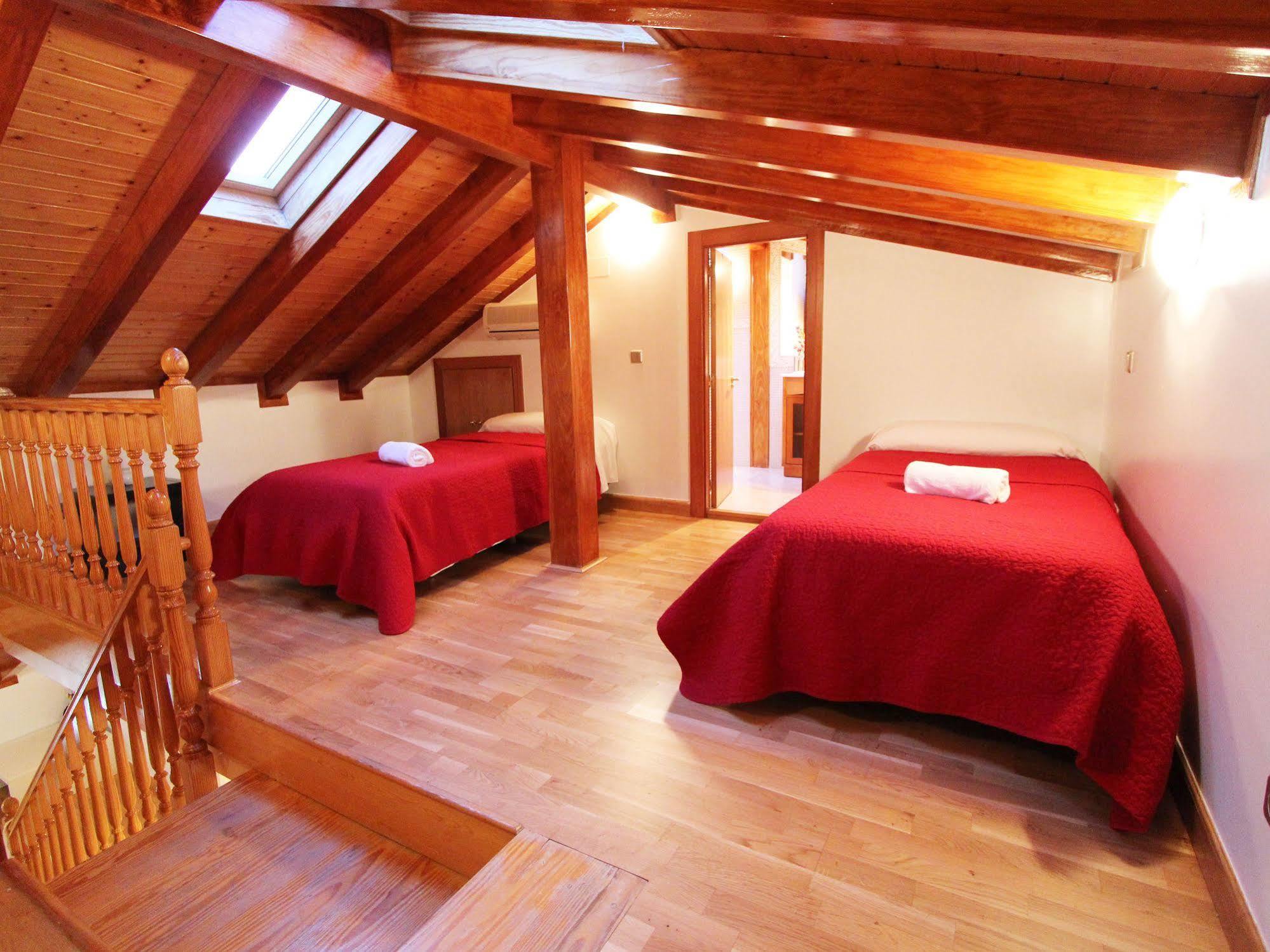 Apartamentos Good Stay Prado Madrid Exterior photo