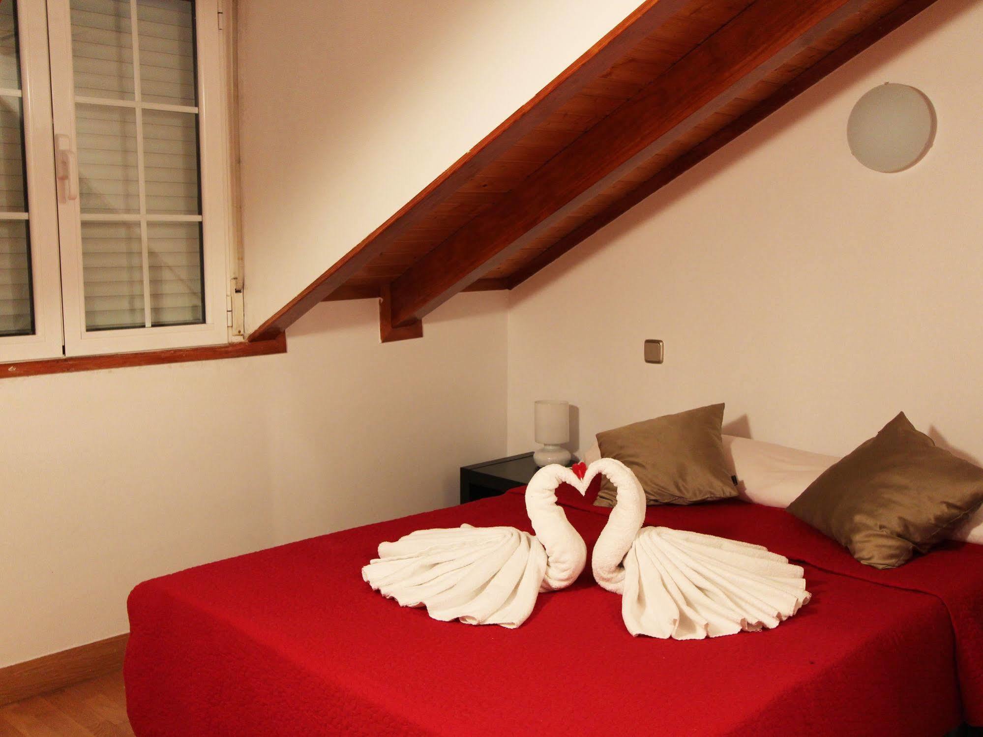 Apartamentos Good Stay Prado Madrid Exterior photo